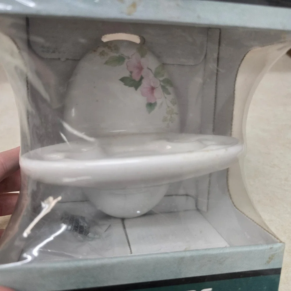 Lenape Cottagecore Porcelain Toothbrush Holder Wall Mount Pink Floral Vtg NEW